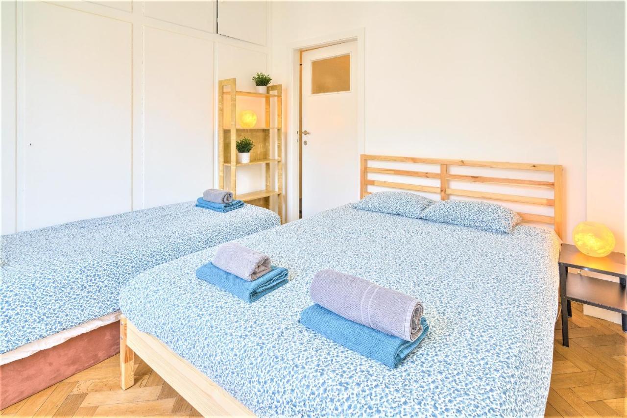 The Lily Lodge In The Heart Of Anversa Esterno foto